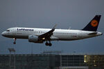 D-AINB @ EDDF - Landing - by micka2b