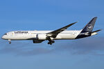 D-ABPD @ EDDF - Landing - by micka2b