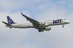 SP-LNF @ EGLL - Heathrow - by Chris Hall