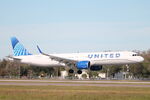N14520 @ KRSW - United Flight 1740 arrives on Runway 6 at Southwest Florida International Airport following fight from Chicago-O’Hare International Airport - by Suncoast Spotter