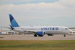N17306 @ KRSW - United Flight 1285 taxis at Southwest Florida International Airport prior to flight to Houston Bush Intercontinental Airport - by Suncoast Spotter