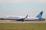 N34455 @ KRSW - United Flight 2343 arrives on Runway 6 at Southwest Florida International Airport following flight from Newark-Liberty International Airport - by Suncoast Spotter