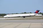 N975DL @ KSRQ - Delta McDonnell-Douglas MD-88 N975DL taxis to the gate after arrival to Sarasota-Bradenton International Airport - by Suncoast Spotter