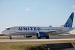 N17264 @ KRSW - United Flight 1049 taxis to the gate at Southwest Florida International Airport following flight from Cleveland Hopkins International Airport - by Suncoast Spotter
