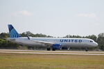 N14503 @ KRSW - United Flight 1740 departs Runway 24 at Southwest Florida International Airport enroute to Chicago-O’Hare International Airport - by Suncoast Spotter