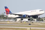 N316US @ KSRQ - Delta Flight 1146 departs Runway 14 at Sarasota-Bradenton International Airport enroute to Detroit Metropolitan Wayne County Airport - by Suncoast Spotter