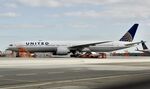 N2748U @ KSFO - SFO 2025 - by Clayton Eddy