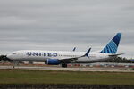 N37287 @ KRSW - United Flight 335 arrives on Runway 6 at Southwest Florida International Airport following flight from Chicago-O’Hare International Airport - by Suncoast Spotter