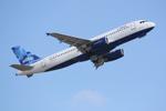 N605JB @ KSRQ - Jet Blue Flight 346 departs Runway 14 at Sarasota-Bradenton International Airport enroute to John F Kennedy International Airport