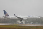 N67501 @ KRSW - United Flight 1049 arrives on Runway 6 at Southwest Florida International Airport following flight from Cleveland-Hopkins International Airport - by Suncoast Spotter