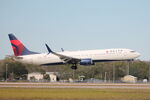 N949DZ @ KRSW - Delta Flight 1153 arrives on Runway 6 at Southwest Florida International Airport following flight from Hartsfield-Jackson Atlanta International Airport - by Suncoast Spotter