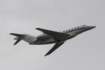 N779XJ @ KSRQ - N779XJ departs Runway 14 at Sarasota-Bradenton International Airport enroute to New Castle Airport - by Suncoast Spotter