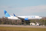 N17265 @ KRSW - United Flight 1573 arrives on Runway 6 at Southwest Florida International Airport following flight from Houston-Bush Intercontinental Airport - by Suncoast Spotter