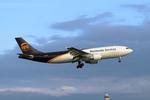 N129UP @ KCLE - UPS #9761 KBDL-KCLE - by Alex2095