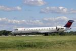 N340CA @ KCLE - Delta Connection #5358 KCLE-KDTW - by Alex2095