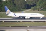 N37277 @ KTPA - United Flight 1237 arrived on Runway 1L at Tampa International Airport following a flight from Newark Liberty International Airport - by Suncoast Spotter