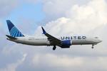 N27266 @ KCLE - United #2658 KIAH-KCLE - by Alex2095