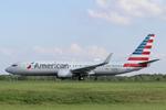 N924NN @ KCLE - American #2336 KCLE-KDFW - by Alex2095