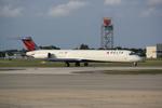 N915DL @ KSRQ - Delta Flight 1072 taxis for departure from Sarasota-Bradenton International Airport - by Suncoast Spotter
