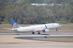 N62892 @ KTPA - United Flight 1596  departs Runway 1L at Tampa International Airport enroute to Chicago-O’hare International Airport