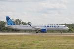 N14533 @ KRSW - United Flight 511 departs Runway 24 at Southwest Florida International Airport enroute to Chicago-O’hare International Airport - by Suncoast Spotter