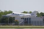 N385PB @ KSRQ - Beechcraft Beechjet arrives on Runway 32 at Sarasota-Bradenton International Airport following a flight from Cleveland-Hopkins Airport - by Suncoast Spotter