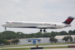 N966DL @ KSRQ - Delta Flight 1678 arrives on Runway 32 at Sarasota-Bradenton International Airport following a flight from Hartsfield-Jackson Atlanta International Airport - by Suncoast Spotter