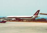 I-BUSL @ LGAV - Athens 6.9.1985 - by leo larsen