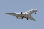 N956QS @ KSRQ - NetJets Flight 956 on approach to Runway 32 at Sarasota-Bradenton International Airport following a flight from Teterboro Airport - by Suncoast Spotter