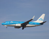 PH-BGF @ EKCH - PH-BGF landing rw 22L - by Erik Oxtorp