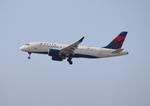 N113DQ @ KORD - DAL A221 zx msp-ord - by FloridaMetal