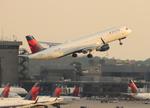 N112DN @ KATL - DAL A321 zx atl-den - by FloridaMetal