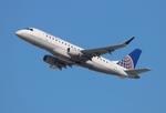 N117SY @ KLAX - SKW/UE E175 zx lax-rdm - by FloridaMetal
