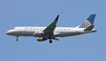 N162SY @ KORD - SKW/UE E175 zx okc-ord - by FloridaMetal