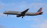 N172US @ KPBI - AAL A321 zx clt-pbi - by FloridaMetal