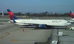 N171DZ @ KLAX - DAL 763 zx lax-jfk - by FloridaMetal