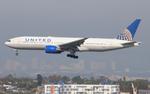 N219UA @ KLAX - UAL 772 oc zx ord-lax - by FloridaMetal