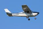 N225M @ KOSH - C182C zx - by FloridaMetal