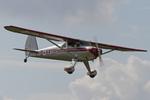 G-AKUH photo, click to enlarge G-AKUH photo, click to enlarge