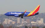 N265WN @ KLAX - SWA 737 zx sfo-lax - by FloridaMetal
