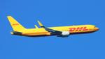 N283CM @ KMCO - DHL 767-300F zx mco-mia - by FloridaMetal