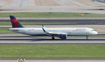 N305DN @ KATL - DAL A321 zx cle-atl - by FloridaMetal
