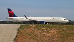 N301DV @ KATL - DAL A321 zx atl-bdl - by FloridaMetal