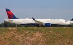 N318DU @ KATL - DAL A223 zx atl-bur - by FloridaMetal