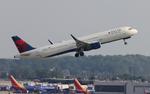 N327DN @ KATL - DAL A321 zx atl-san - by FloridaMetal
