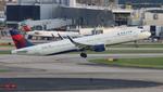 N323DN @ KATL - DAL A321 zx atl-san - by FloridaMetal