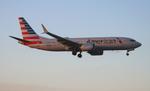N342RX @ KMIA - AAL 737-8 zx sxm-mia - by FloridaMetal