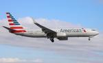 N346PR @ KMIA - AAL 738 zx bna-mia - by FloridaMetal