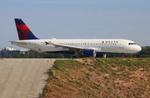 N342NW @ KATL - DAL A320 zx atl-sat - by FloridaMetal