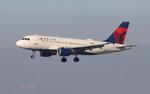 N352NB @ KLAX - DAL A319 zx pdx-lax - by FloridaMetal